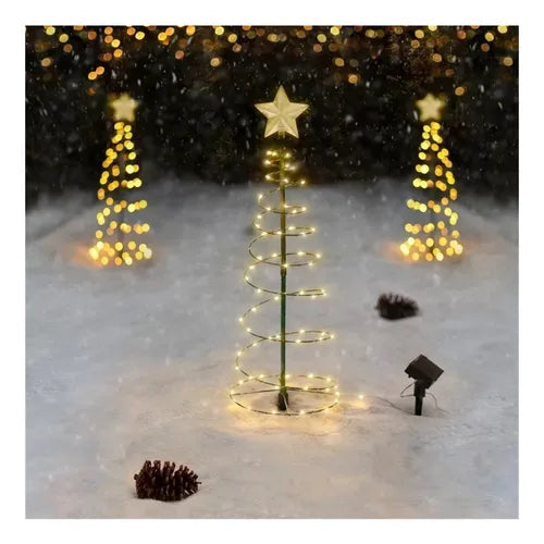 Estaca Solas En Forma De Árbol De Navidad En Luz Cálida.